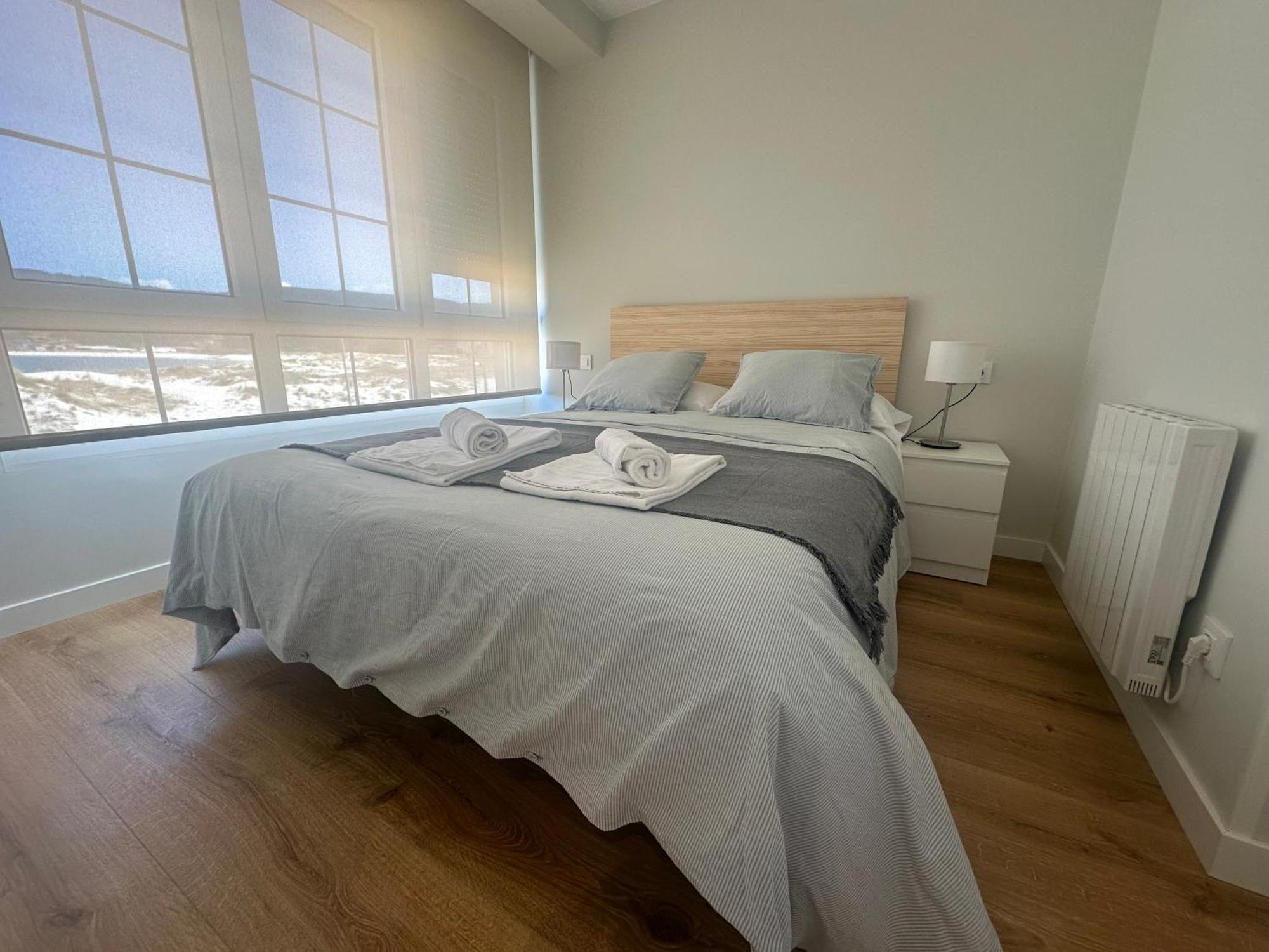 A Terraza Pequena By Oktheway Apartment Laxe Luaran gambar